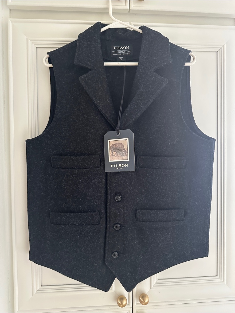 Filson Men’s Wool Vest Charcoal Gray Size M NWT